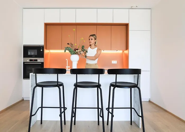 Kadriorg Plaza 2 Bedroom Free Parking Lägenhet Tallinn