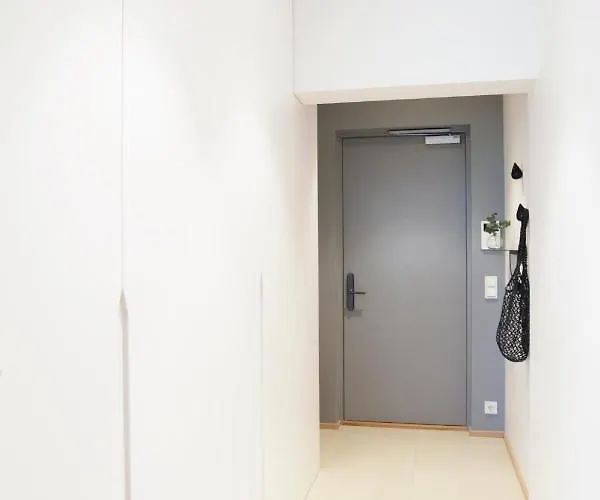 Kadriorg Plaza 2 Bedroom Free Parking 塔林