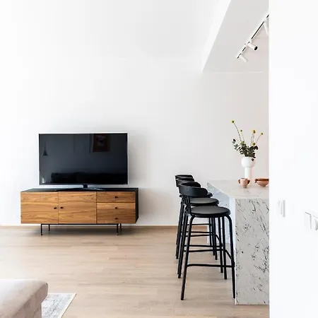 Kadriorg Plaza 2 Bedroom Free Parking تالين